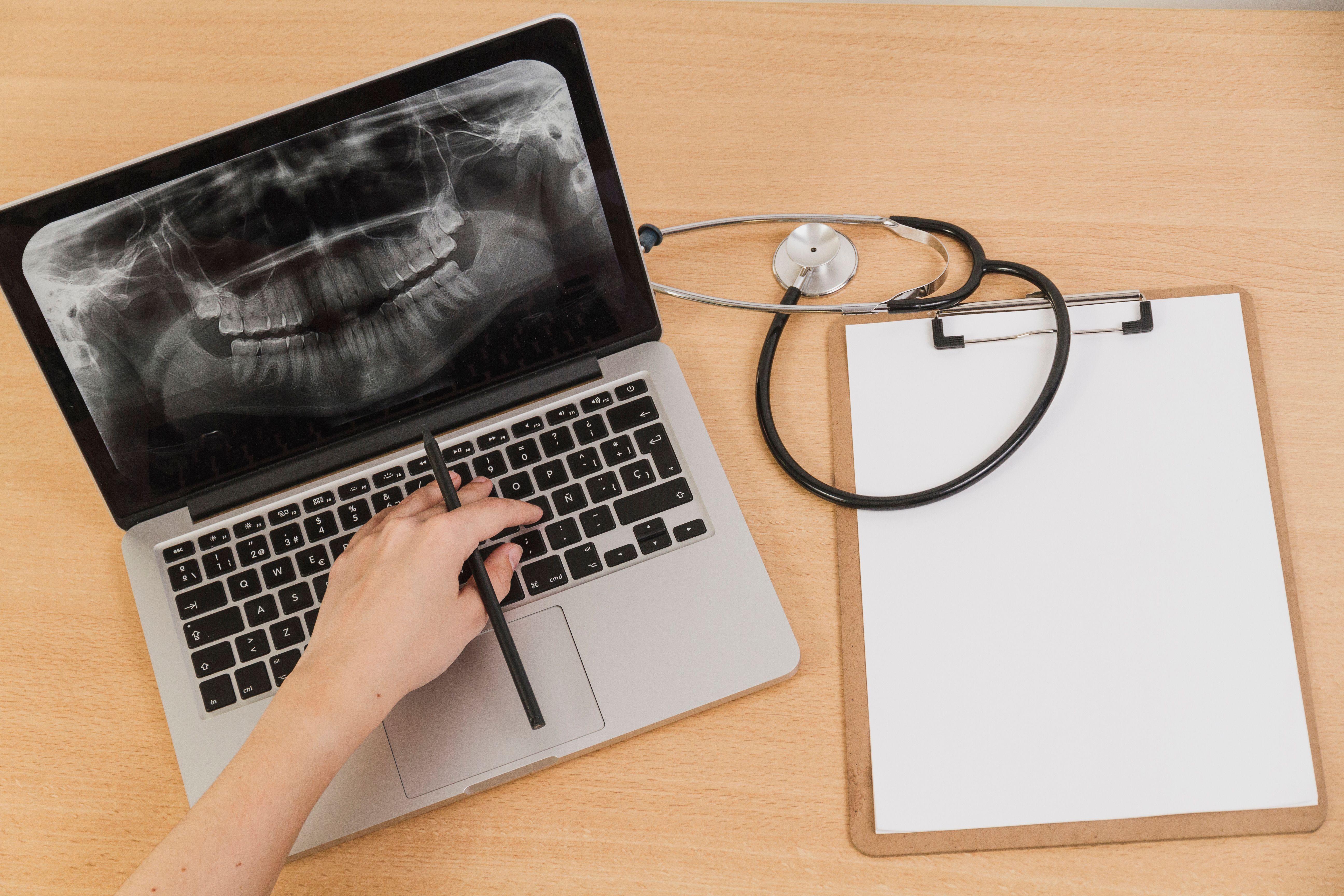 radiography-laptop